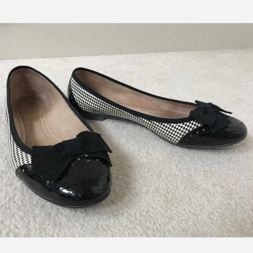 Salvatore Ferragamo Bow Black and white Patent Leather Ballet Flats